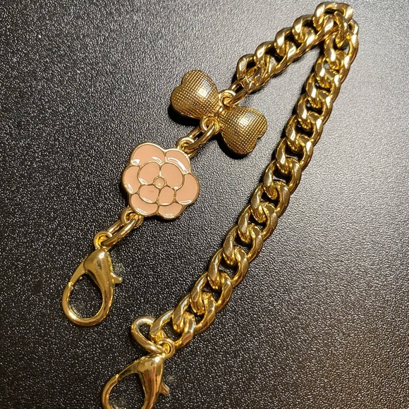 Camellia flower chain charm bag charm Keychain keyring car charm pink gold bow - Picture 2 of 4